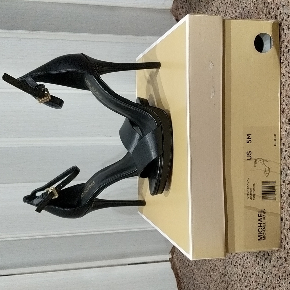 Black Leather Sandal - Picture 2 of 4